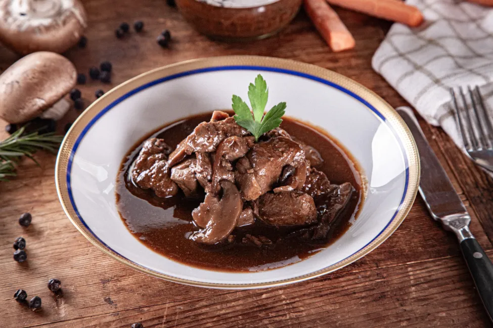 Wildgulasch nach Omas Rezept – Bild 5