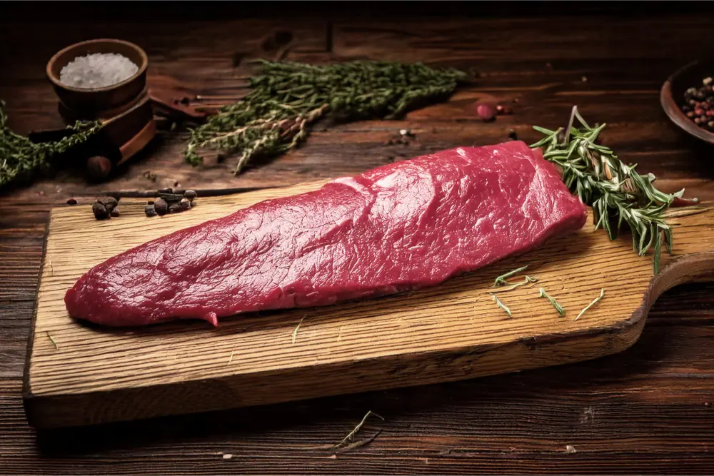 Hirschrücken Steak vom regionalen Rotwild