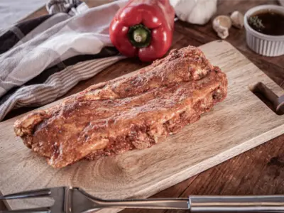 Spareribs rauchig gewürzt und vorgegart 800g