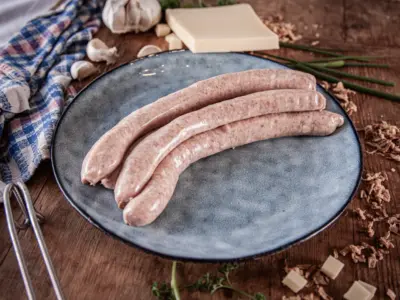 Alternative view of Hüttenbratwurst mit Bergkäse 5 Stück