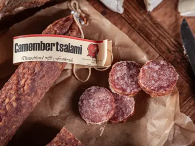 Camembertsalami