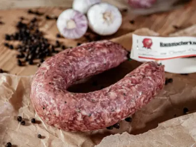 Hausmacher Knackwurst im Ring